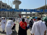 انطلاق مراسم رمي الجمرات في يوم عيد الأضحى في منى