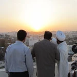 رصد هلال ماه مبارک رمضان توسط گروه رصد بعثه در مکه مکرمه+عکس