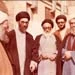 تصویری منتشر نشده از رهبر معظم انقلاب در جمع دوستان و یاران
