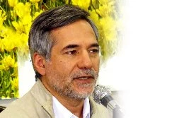 استاندار قم : تسریع در آغاز اجرای پروژه قطار شهری قم ضروری است