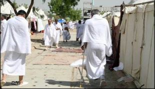شهيدان زنده با لباس سپيد در عرفات