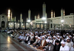 آخرين وداع زائران ايراني در بين الحرمين مدينه