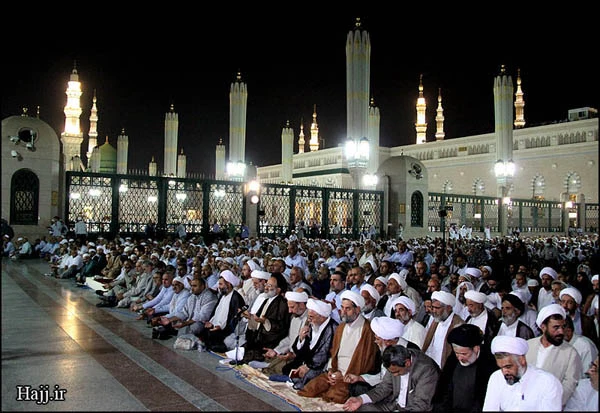 آخرين وداع زائران ايراني در بين الحرمين مدينه