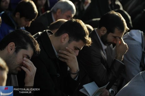 تصاوير : زيارت عاشورا در آسمان تهران