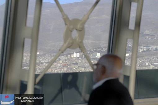 تصاوير : زيارت عاشورا در آسمان تهران