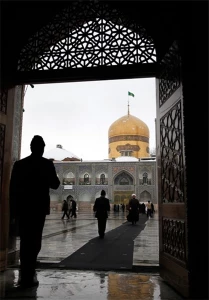 در ایام شهادت ثامن‌الحجج 

دل‌هایمان را روانه مشهدالرضا(ع) کنیم+تصاویر