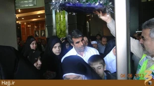 لحظه‌اي كه براي زائران سخت است/ عكس
