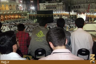 حلقه‌هاي قرآني دانش‌آموزان در مسجدالحرام/عكس