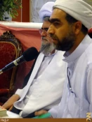 نشست دانش‌آموزان عمره‌گزار شيعه و سني در مدينه