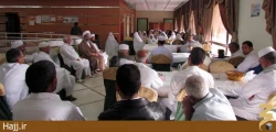 عمره‌گزاران خوافي در مدينه