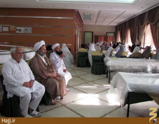 عمره‌گزاران خوافي در مدينه