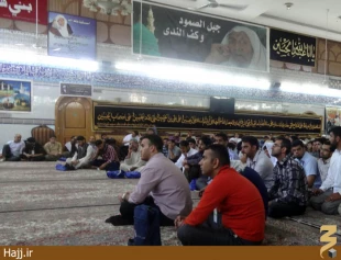 برگزاري حلقات قرآني دانش‌جويان در مسجد شيعيان