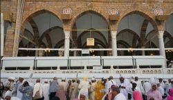 مصرف روزانه آب زَمزم چقدر است؟ 