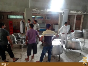 روز جمعه در حسينيه شيعيان مدينه