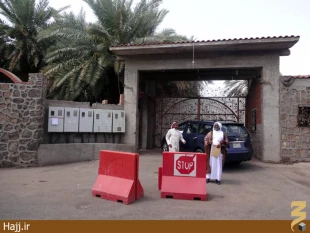 روز جمعه در حسينيه شيعيان مدينه