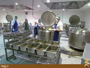 سالن تهيه خورشت در آشپزخانه مركزي الدخيل - مدينه منوره