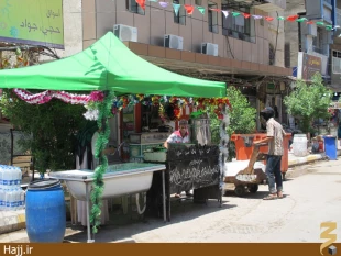 تصاوير توزيع گسترده نذري در كربلا به مناسبت نيمه شعبان