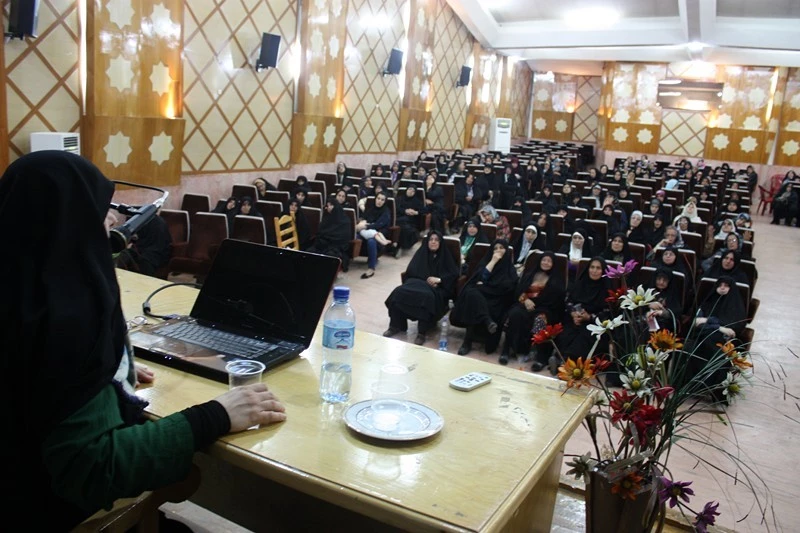 جلسه آموزشي بانوان حج گذار مازندران