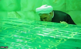 دو رئيس جمهور در حرم حضرت معصومه/ عكس