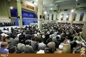 تصاویری دیگر از دیدار کارگزارن حج با رهبر انقلاب
