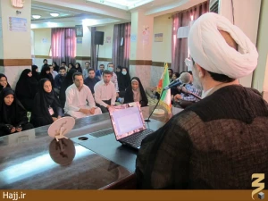 زوجهای جوان مهمان بعثهِ مقام معظم رهبری در کربلا عکس
