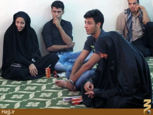 زوجهاي جوان مهمان بعثه مقام معظم رهبري در كربلاي معلي