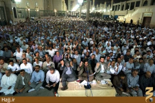 نخستين دعاي كميل زائران ايراني در بين الحرمين مدينه