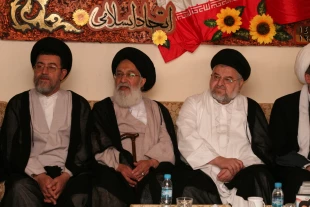نمايندگان بعثه‌هاي مراجع تقليد در بعثهِ رهبري حضور يافتند+عكس