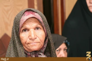 سرپرست حجاج ایرانی با زائران کرمانی دیدار کرد

آبروی مادر شهید و به خیر گذشتن سانحه هوایی