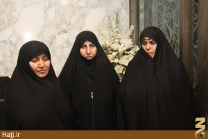 اولین دعای همسران سه شهید در نخستین زیارت کعبه معظمه؛ 

روایت شهیدی که به مدینه نیامد اما با دسته گل در حرم دیده شد