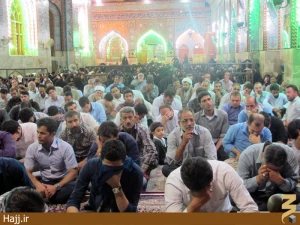 مراسم معنوی قرائت دعای کمیل در خیمه‌گاه حسینی