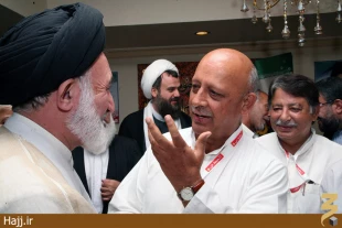 مسلمانان در حج به فكر مشكلات جهان اسلام باشند