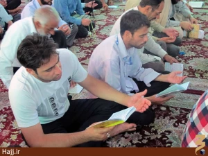حضور پرشور جوانان در دعای کمیل کربلا عکس