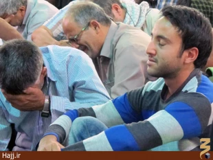 حضور پر شور جوانان در دعاي كميل