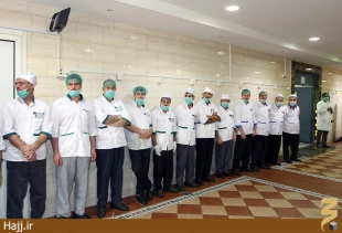 عكس/ آشپزخانه مكانيزه ايران در موسم حج