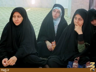 دانشجويان ايراني در بِعثه رهبري در عراق