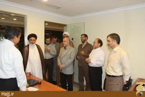 بازدید سرپرست حجاج ایرانی از ستاد مکه عکس
