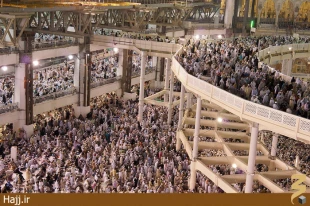 طواف در چه جهتي منطقي تر است + تصاوير طواف در شب گذشته