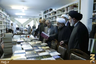 بازديدسرپرست حجاج ايراني و رئيس سازمان حج از كتابخانه تخصصي پژوهشكده حج/عكس