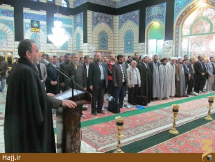 حضور مسوولان فرهنگي عمره در حرم حضرت معصومه/تصاوير