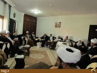 جلسات روحانيون كاروان‌هاي عمره در مدينه آغاز شد