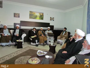 جلسات روحانيون كاروان‌هاي عمره در مدينه آغاز شد