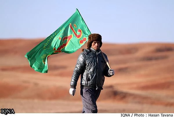 پياده روي زائران امام رضا به سوي مشهد مقدس/تصاوير