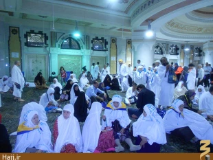 از عبادت تا عكس يادگاري بر بالاي كوه مروه