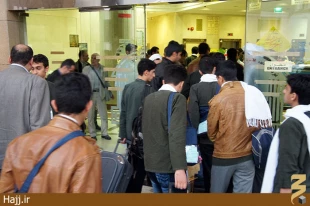 نخستين گروه دانش‌آموزان عمره‌گزار وارد مدينه شد+تصاوير