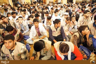  همايش دانش آموزان عمره گزار در مدينه برگزار شد