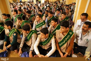  همايش دانش آموزان عمره گزار در مدينه برگزار شد
