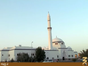 نخستين نماز جمعه اسلام در اين مسجد اقامه‌ شد/عكس