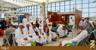 خروج آخرين گروه حجاج از مدينه منوره تصاوير