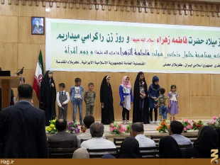 اجتماع  بزرگ مادران ايراني مقيم‌ عراق در كربلاي معلي+عكس